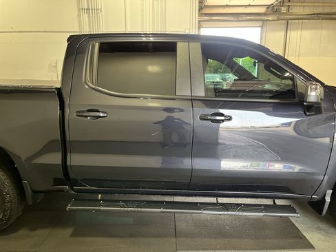Certified 2022 Chevrolet Silverado 1500 LT AWD/4WD image 5
