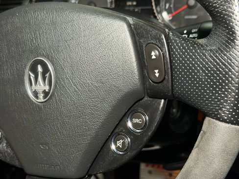 Used 2017 Maserati GranTurismo Sport image 34