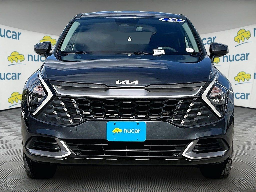 Used 2023 Kia Sportage LX AWD/4WD image 2