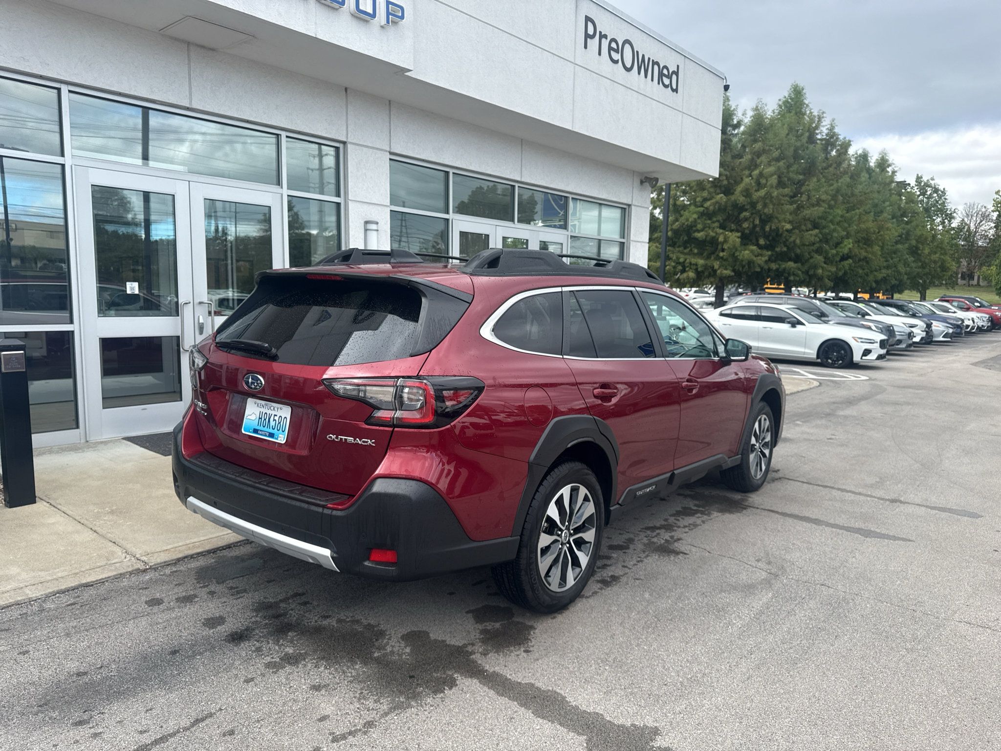 Used 2024 Subaru Outback Limited AWD/4WD image 3