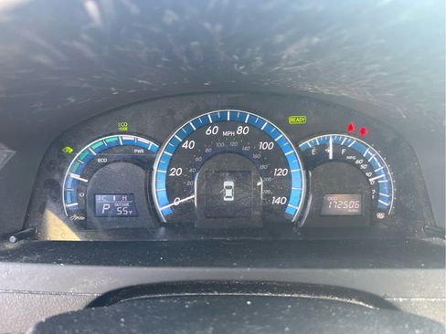 Used 2012 Toyota Camry XLE w/ Leather Pkg image 7