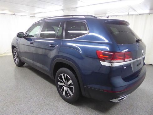 Used 2023 Volkswagen Atlas SE AWD/4WD image 5