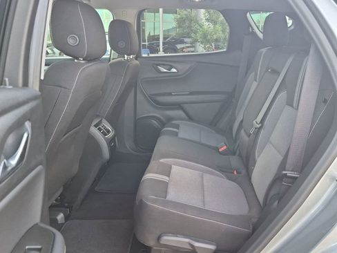 Used 2025 Chevrolet Blazer LT FWD image 21