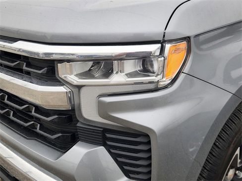 Used 2024 Chevrolet Silverado 1500 LT image 6
