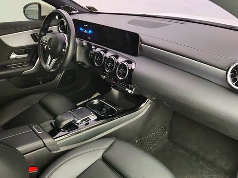 Used 2020 Mercedes-Benz CLA 250 4MATIC image 23