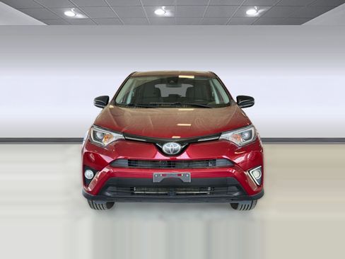 Used 2018 Toyota RAV4 LE w/ All Weather Liner Package image 6