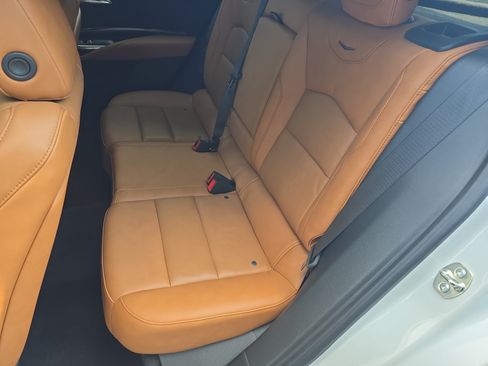 Used 2024 Cadillac XT4 Premium Luxury w/ Technology Package FWD image 14