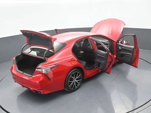 Used 2021 Toyota Camry SE FWD image 65