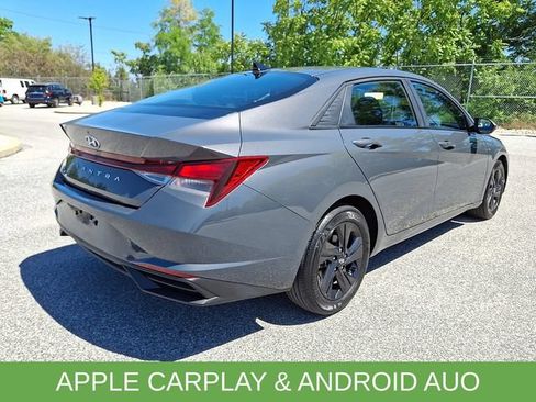 Used 2023 Hyundai Elantra SEL FWD image 10