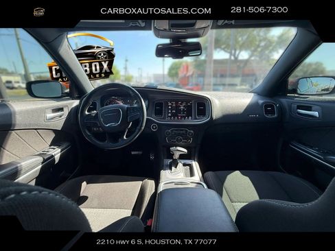 Used 2022 Dodge Charger Scat Pack w/ Harman/Kardon Audio Group RWD image 9