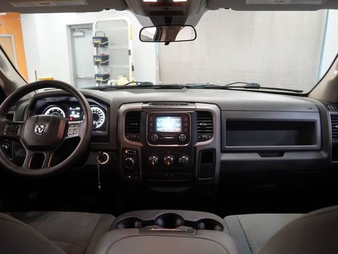 Used 2018 RAM 1500 Express w/ Express Value Package AWD/4WD image 18