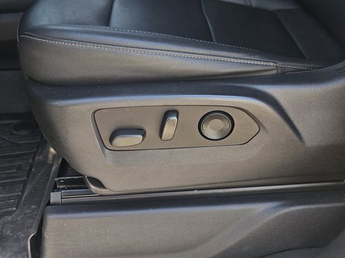 Used 2023 GMC Sierra 1500 SLT image 27