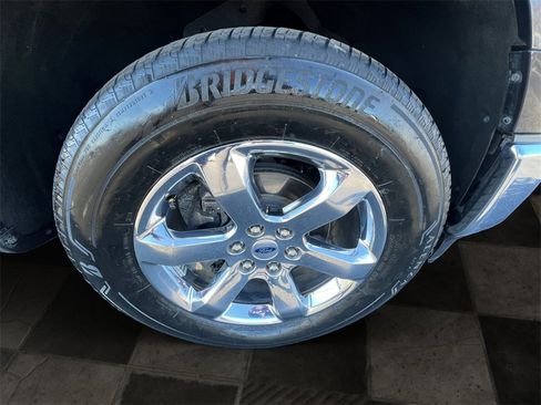 Used 2022 Ford F150 XLT w/ Equipment Group 302A High image 11