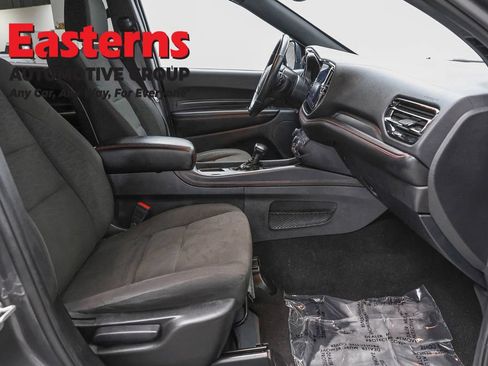 Used 2025 Dodge Durango GT RWD image 24