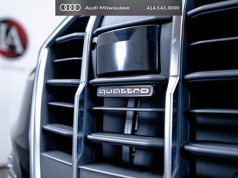Used 2023 Audi Q7 3.0T Premium Plus w/ Premium Plus Package AWD/4WD image 15