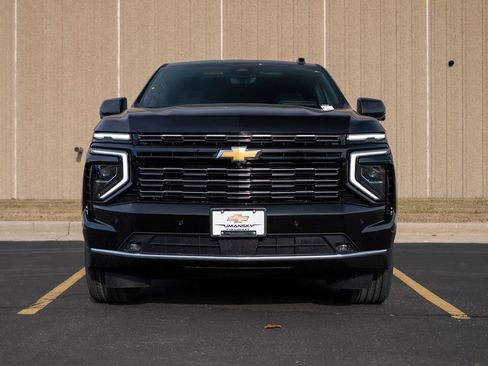 New 2026 Chevrolet Tahoe High Country image 3