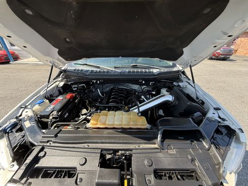 Used 2015 Ford F150 Lariat image 34