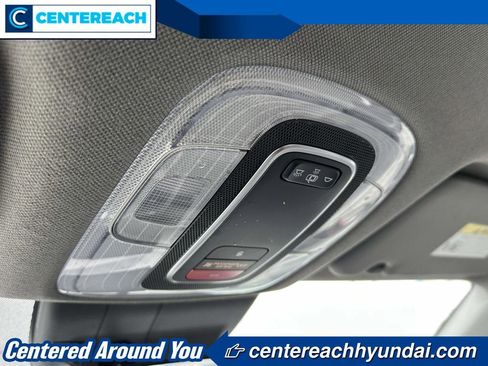Used 2023 Hyundai Elantra SEL w/ Convenience Package image 27