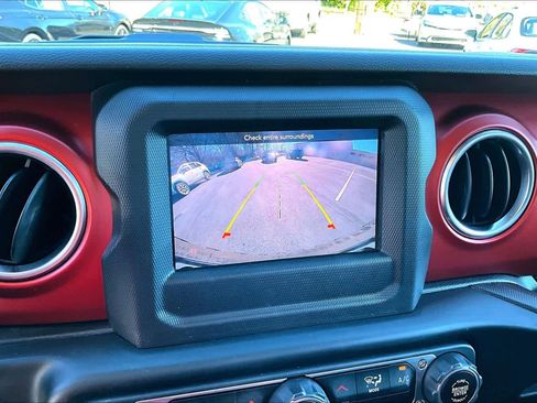 Used 2021 Jeep Wrangler Unlimited Rubicon w/ Steel Bumper Group image 26