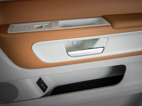 New 2025 Volkswagen ID. Buzz 1st Edition image 43