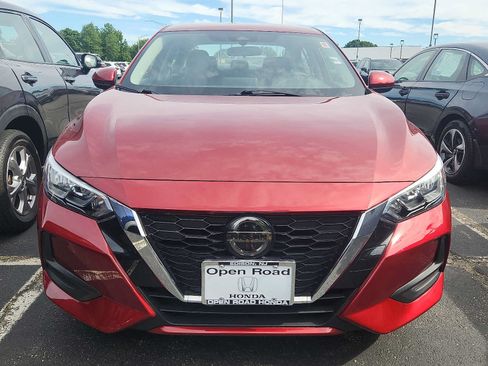 Used 2023 Nissan Sentra SV FWD image 2