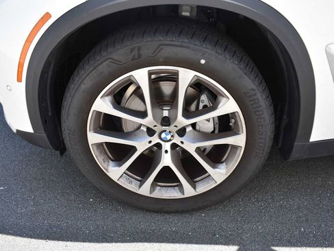 Used 2026 BMW X5 xDrive40i w/ Climate Comfort Package AWD/4WD image 9