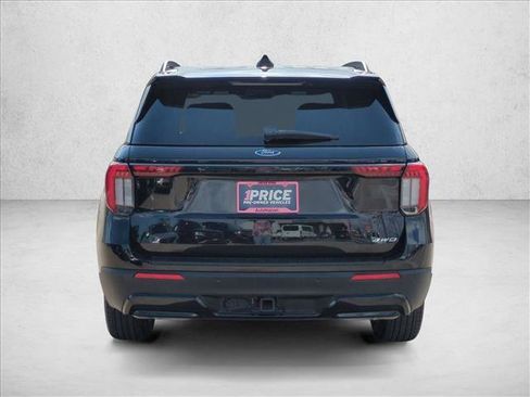 Used 2025 Ford Explorer ST-Line image 7