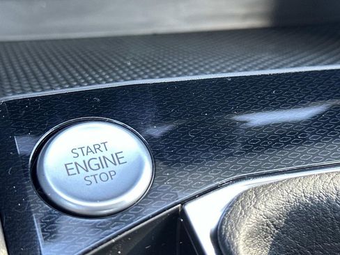 New 2026 Volkswagen Taos S image 17