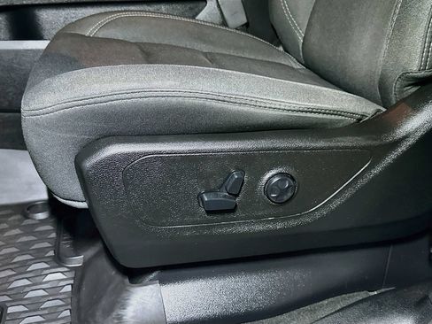 Used 2020 RAM 1500 Big Horn AWD/4WD image 19