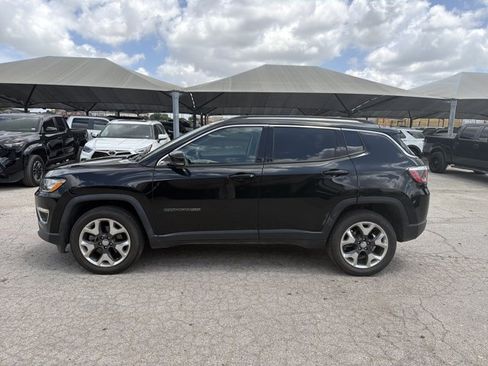 Used 2018 Jeep Compass Limited AWD/4WD image 2