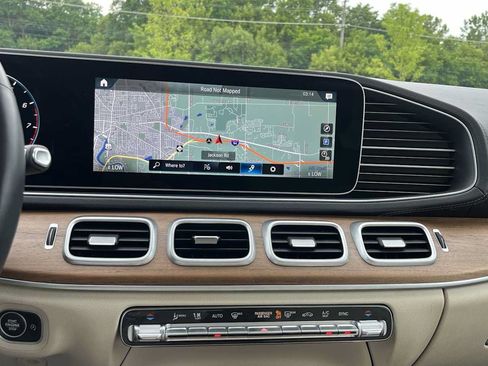 Certified 2023 Mercedes-Benz GLS 450 4MATIC image 43