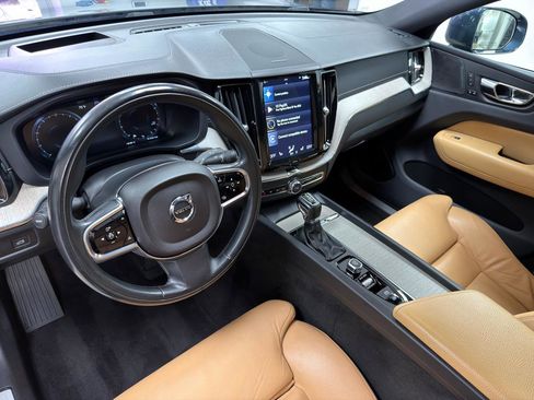 Used 2019 Volvo XC60 T5 Inscription w/ Protection Package image 23