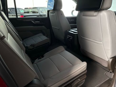 New 2026 GMC Yukon XL Elevation w/ Elevation Premium Package image 18