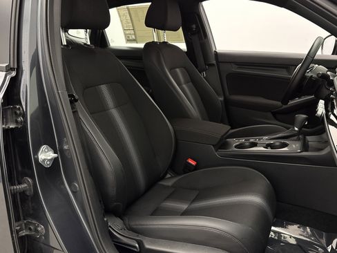 Used 2025 Honda Civic Sport image 33