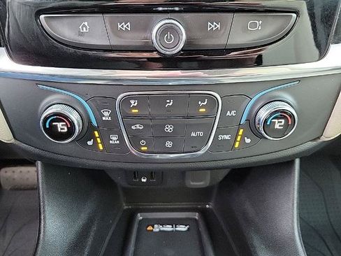 Used 2023 Chevrolet Traverse LT w/ LPO, Floor Liner Package AWD/4WD image 22