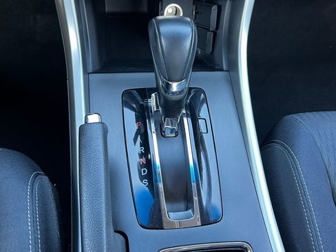 Used 2013 Honda Accord Sport image 28