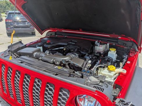Used 2020 Jeep Gladiator Sport w/ Quick Order Package 24S AWD/4WD image 37