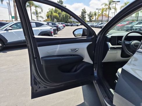 Used 2025 Hyundai Tucson SEL AWD/4WD image 11