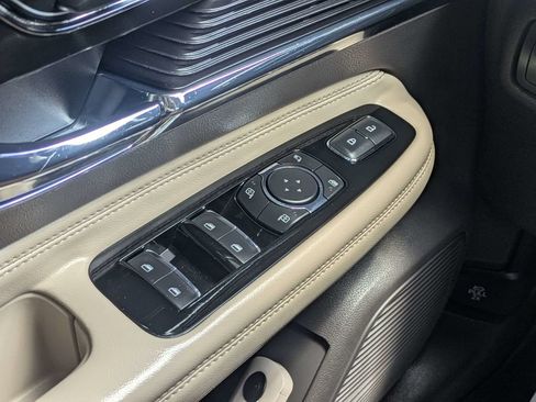 Used 2022 Lincoln Corsair Reserve w/ Elements Package FWD image 23