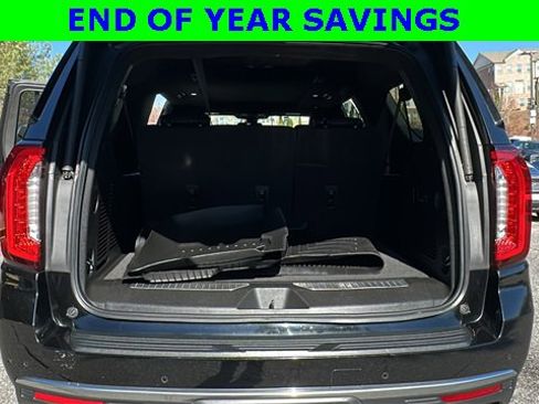 Used 2022 GMC Yukon XL Denali image 18