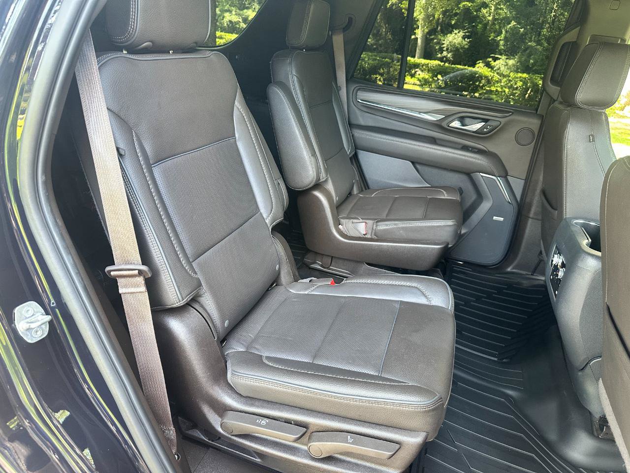 Used 2023 GMC Yukon Denali w/ LPO, Floor Liner Package RWD image 22
