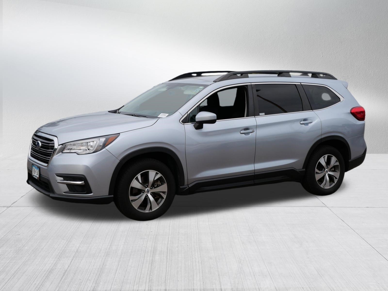 Used 2022 Subaru Ascent Premium w/ Convenience Package AWD/4WD image 3