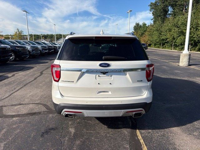 Used 2016 Ford Explorer Platinum AWD/4WD image 4