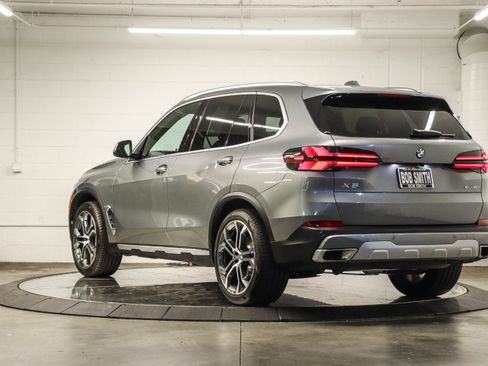 Used 2026 BMW X5 sDrive40i w/ Climate Comfort Package RWD image 4