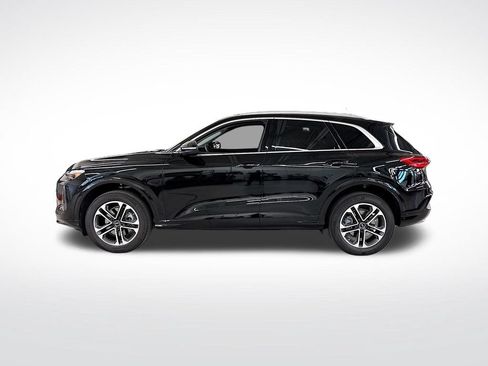Certified 2025 Audi Q5 Premium w/ Premium Plus AWD/4WD image 2