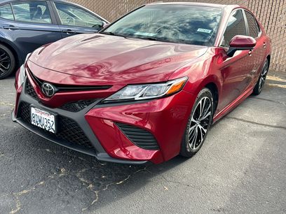 Used 2018 Toyota Camry SE