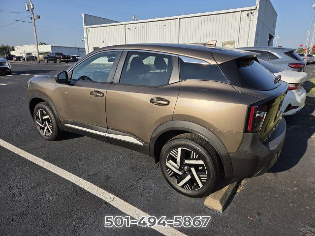 Certified 2025 Nissan Kicks SV w/ Charging Package FWD image 5