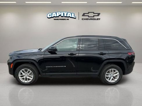 Used 2025 Jeep Grand Cherokee Laredo X w/ Luxury Tech Group I image 2