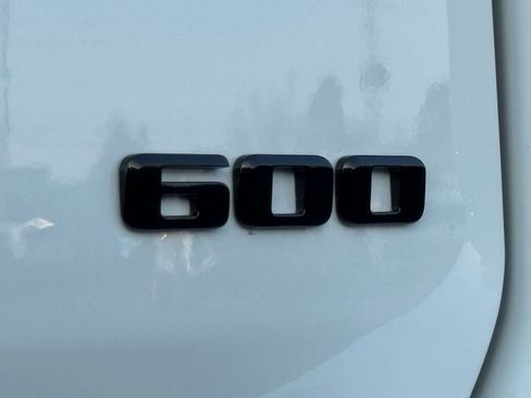 New 2026 Cadillac Escalade ESV Sport w/ LPO, ONYX Package image 10