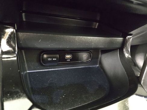 Certified 2025 Kia Seltos S image 28